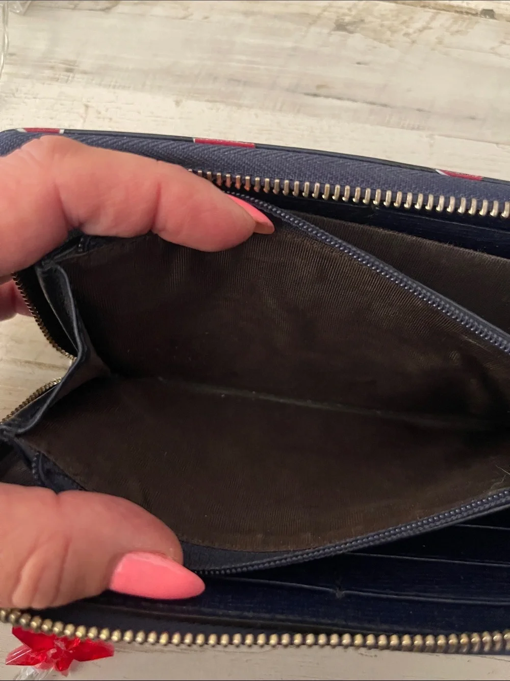 Gucci Betty Heart Print Zip Around Continental Wallet Navy Leather
